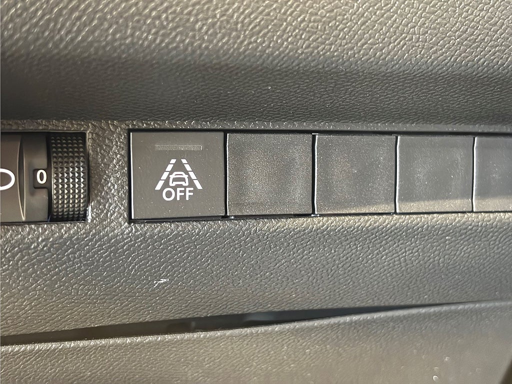 Bild på Peugeot 2008 Active Pack 1.2 PT 100hk - CARPLAY, BACKSENSORER