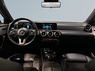 Mercedes-Benz A 200 7G-DCT Progressive Line Skinn Kamera GPS S/V-hjul – bild 8