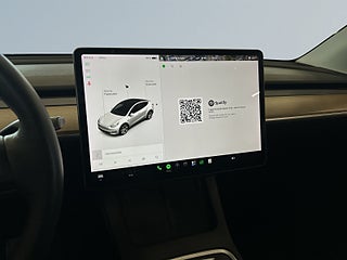 Tesla Model Y Long Range AWD S&V/Dragkrok/Premium ljud/Autopilot/MOMS