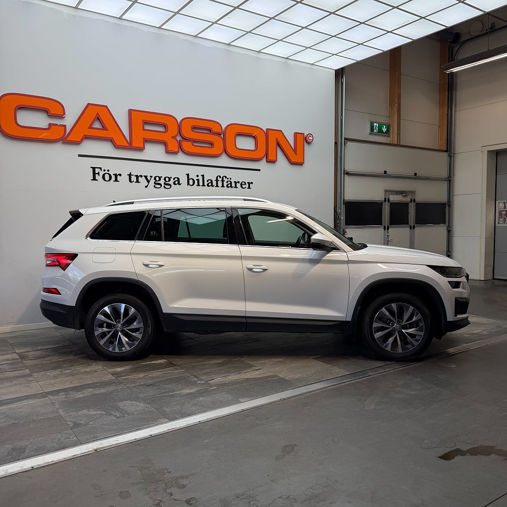 Skoda Kodiaq 2.0 TDI 4x4 Style Backkamera Värmare Drag Apple