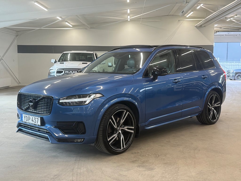 Volvo XC90 D5 AWD 7-SITS R-DESIGN PANO B&W LUFT KOLFIBER SE UTR!