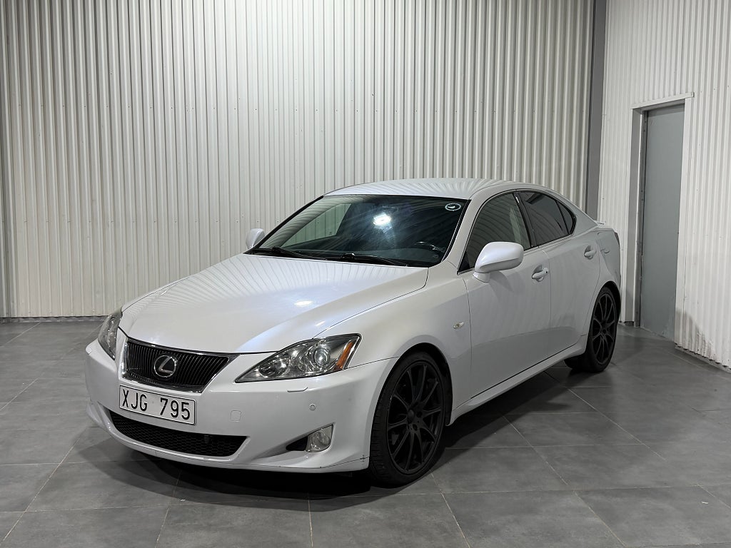 Lexus IS 250 2.5 V6 