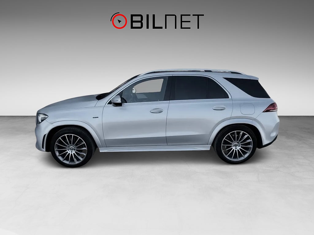 Mercedes-Benz GLE 350 de 4MATIC 9G AMG *3,99%* Pano Värmare Burmester