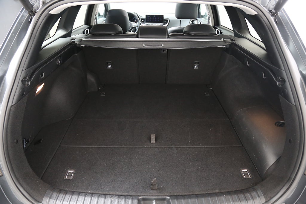 Kia Ceed Plug-in Hybrid Advance Plus 2 Panorama Skinn Drag Moms 2022