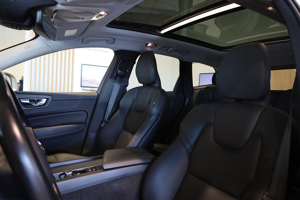 Volvo XC60 Recharge T6 AWD AUT Inscription Exp Pano H&K Leasbar 2021