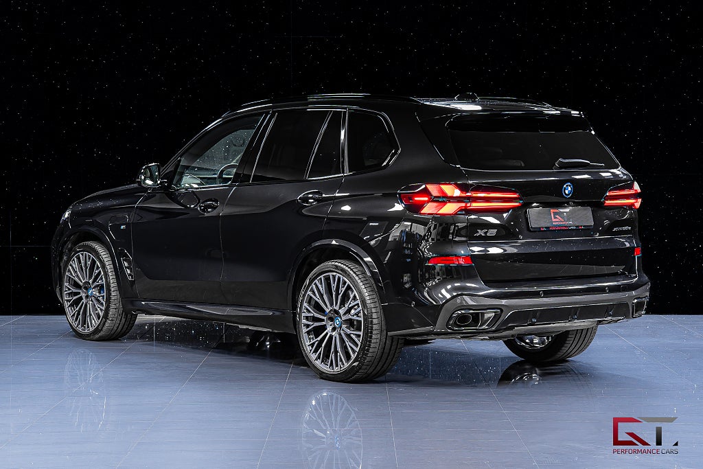 BMW X5 xDrive50e M-Sport MOMS B&W Merino Inno DAP Pano Sky 22"