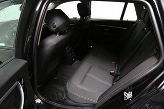 Kombi BMW 320 24 av 26