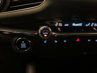 Mazda 3 Sport 2.0 Cosmo MHybrid AWD 180hk 360°/Drag/MoK/MOMS