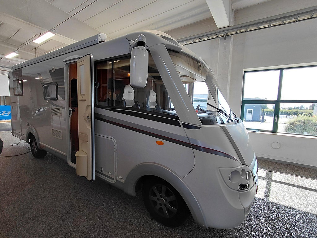 LMC Liberty Explorer I675G