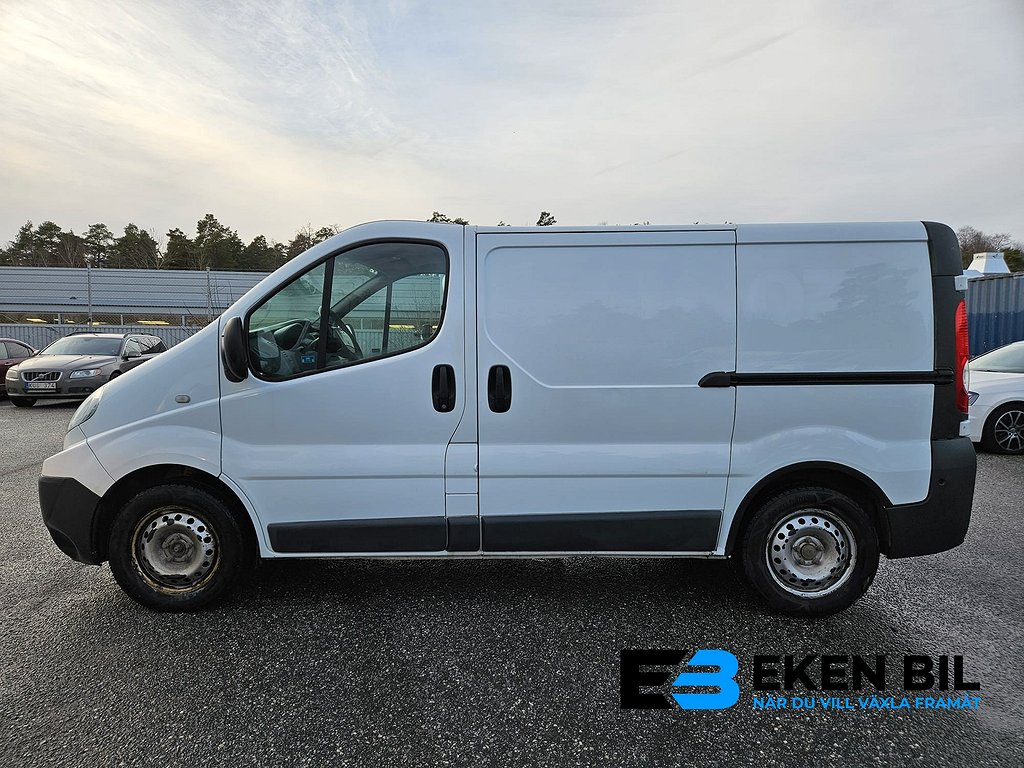 Renault trafic 2.0 dCi AUT 2xSidodörr Dieselvärmare Dragkrok