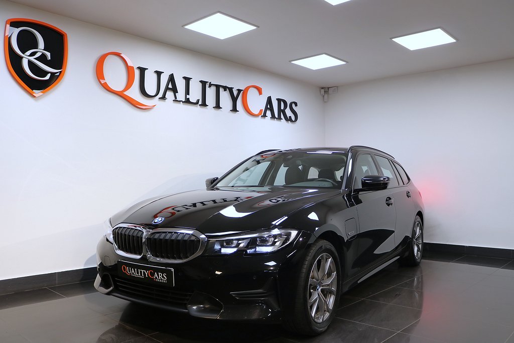 BMW 330e xDrive Sport Shadowline / Drag / SV-såld / Navi 