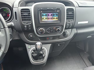 Transportbil - Skåp Renault trafic 16 av 22