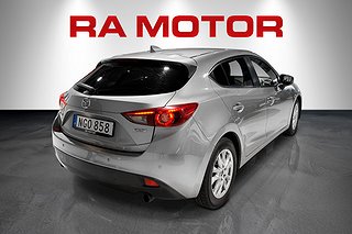 Halvkombi Mazda 3 5 av 22