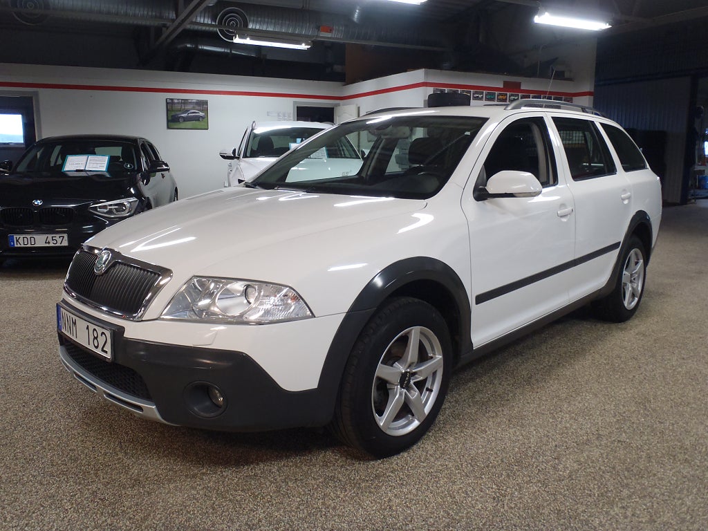 Skoda Octavia Scout 2.0 TDI 140hk 4WD 1 Ägare 19200 mil