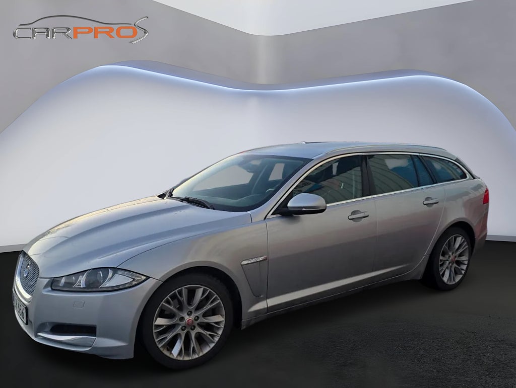 Jaguar XF Sportbrake 2.2 TDi4 Euro 5/Rattvärmare/El-Baklucka/Bluetooth/PDC