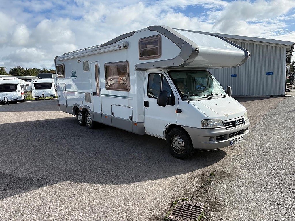 Weinsberg 790 Solcell AC bodel 6-bältad