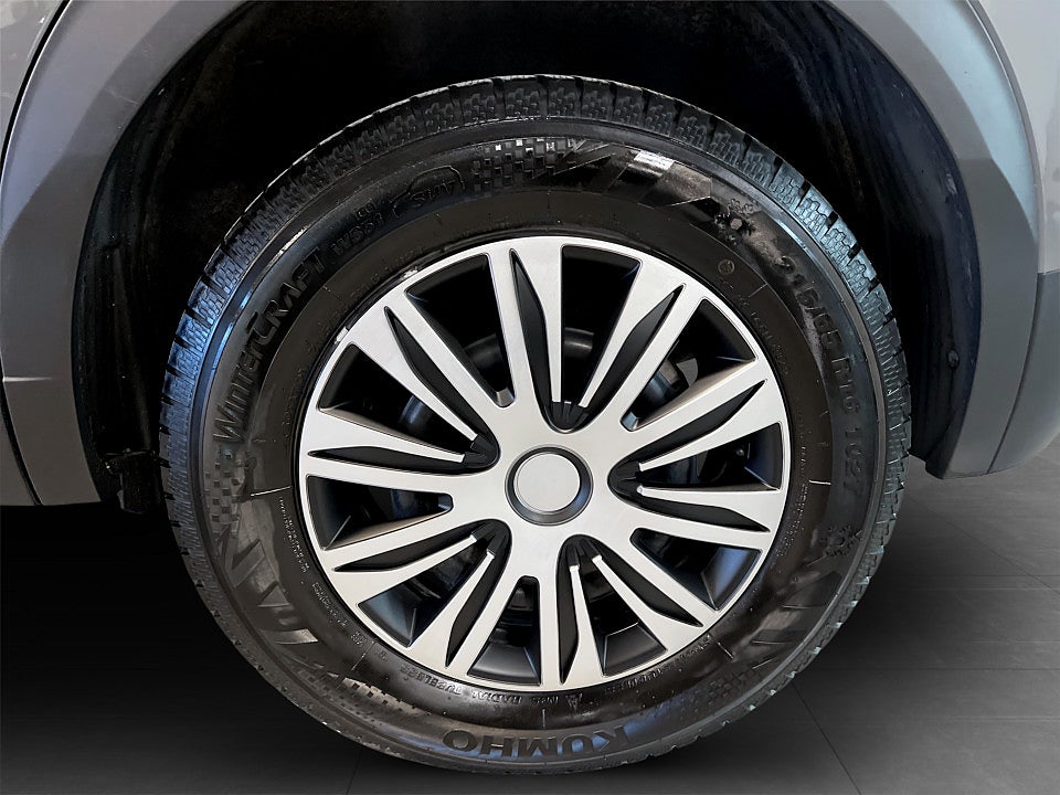 Bild på Peugeot 2008 Allure 1.2 PT 130hk B-KAMERA CARPLAY