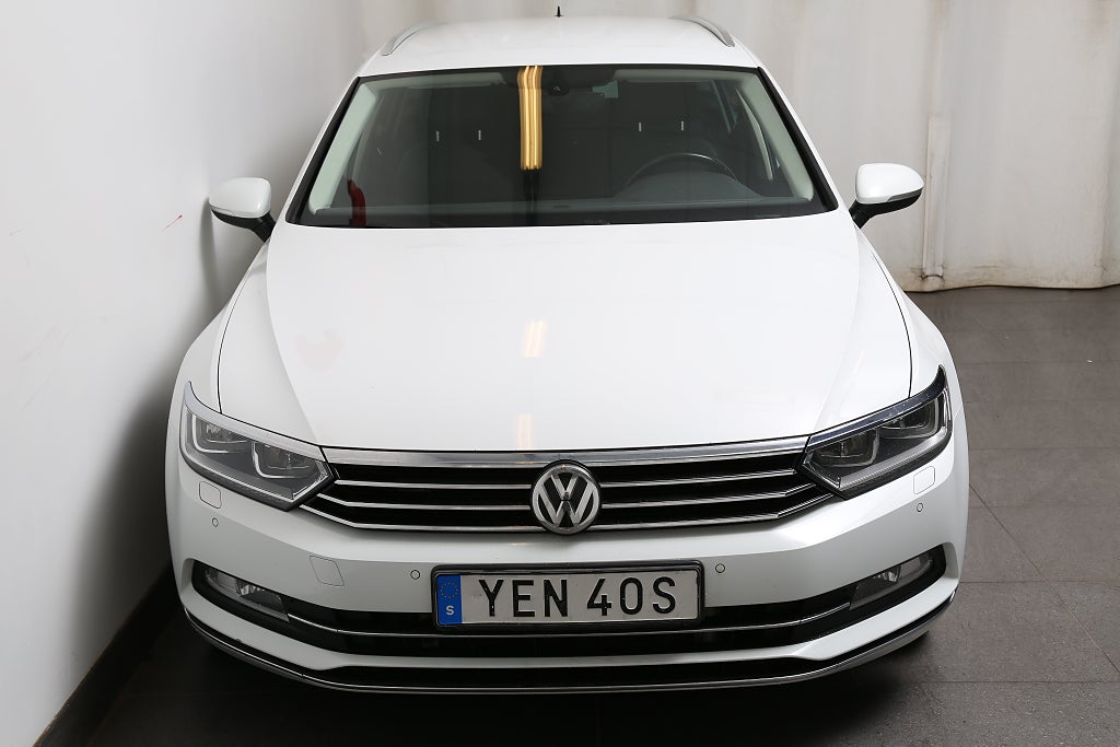 Volkswagen Passat 2,0 TDI 190hk DSG Executive Sportscombi Värmare Drag 2019