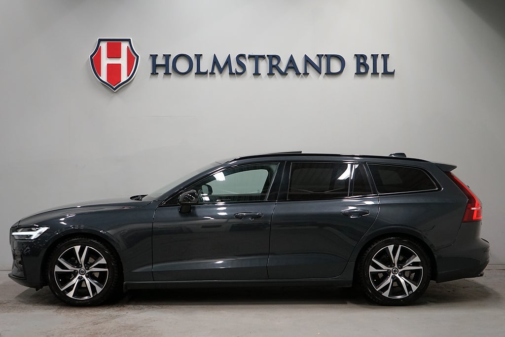 Volvo V60 D4 AWD 190hk R-Design Pano Drag HUD 360 H/K Dvärme