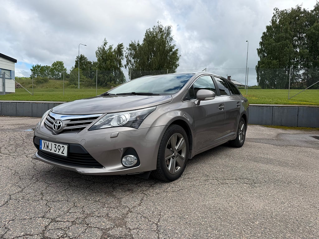 Toyota Avensis Kombi 1.8 Valvematic Edition 50 Euro 5 , Drag , Finans