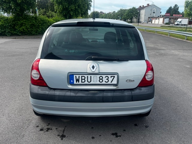 Renault Clio 5-dörrars Halvkombi 2004, bild 3/36