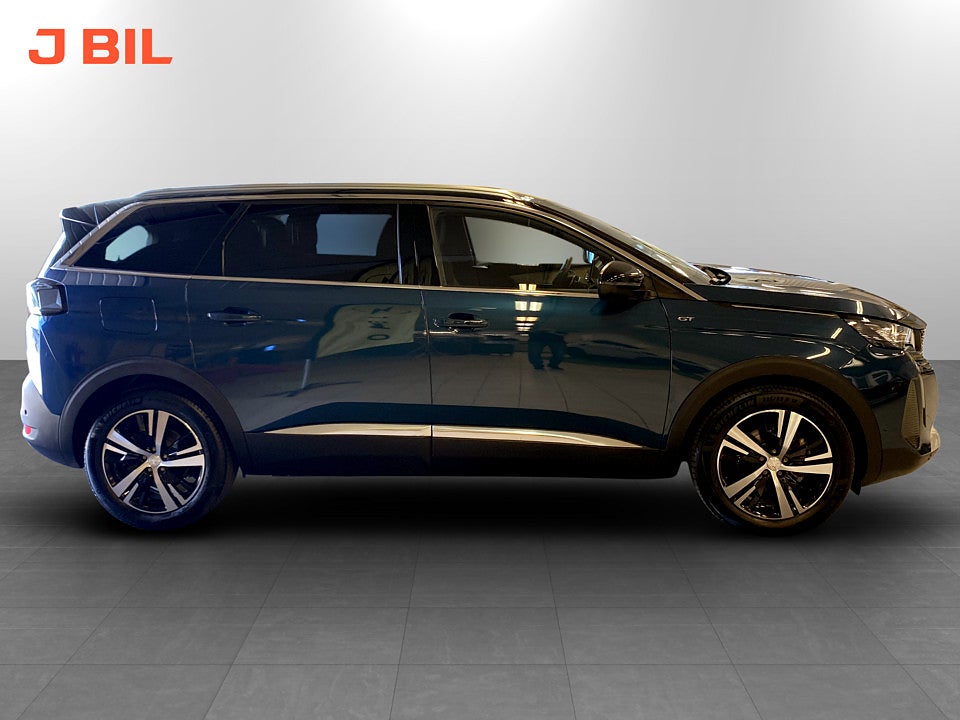 Bild på Peugeot 5008 GT 1.2 PT 130hk Aut 7-SITS B-KAMERA CARPLAY