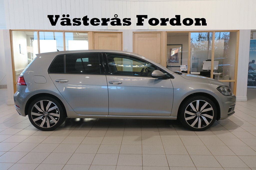 Volkswagen Golf  1.0 TSI 115hk P-Sensorer Carplay 18tum