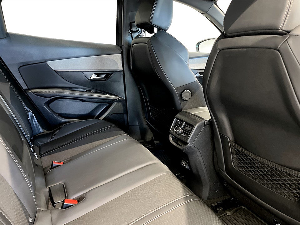 Bild på Peugeot 3008 GT 1.2 PT 130hk Aut B-KAMERA CARPLAY