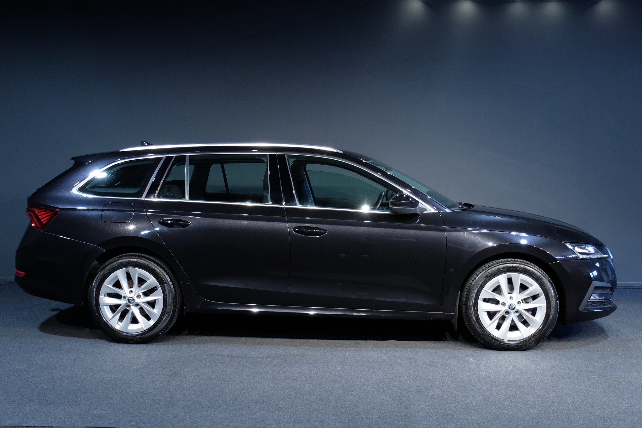Skoda Octavia 2020, bild 2/43