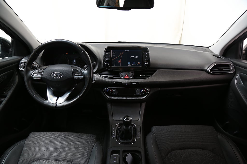 Hyundai i30 1,6  CRDi 136hk Premium Aut Kamera Navi Keyless 2018