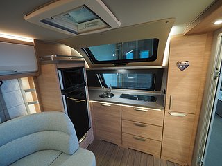 Husvagn, 2-axl Knaus Südwind 650 PEB 60 Years Celebration 6 av 20