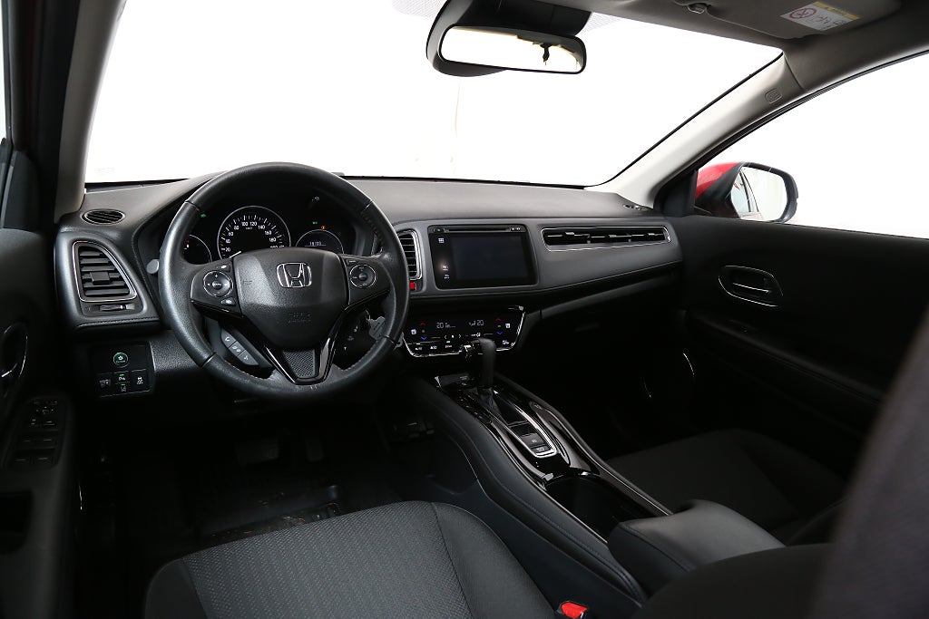 Honda HR-V 1,5 i-VTEC 131hk Elegance Aut P-sensorer