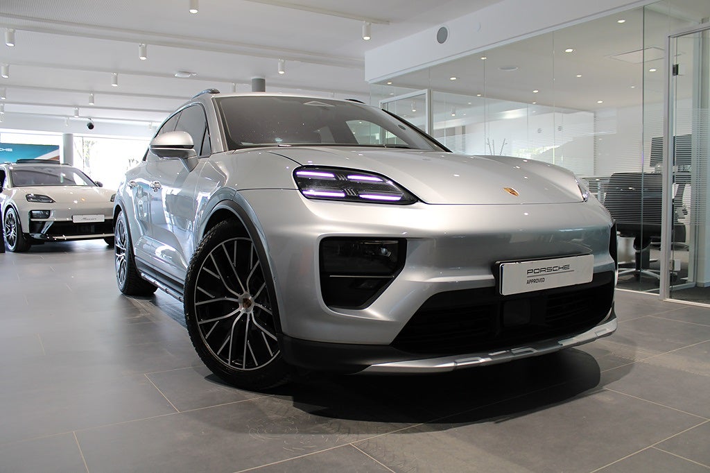 Porsche Macan 4