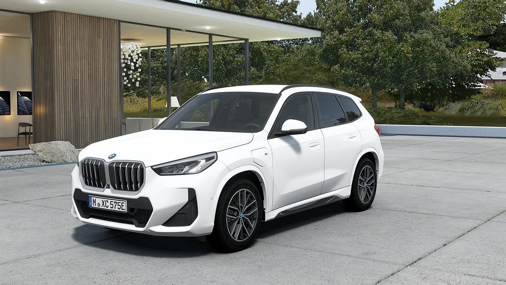 BMW X1 xDrive25e M Sport Active Launch Edition Rattvärme Drag Navigatio