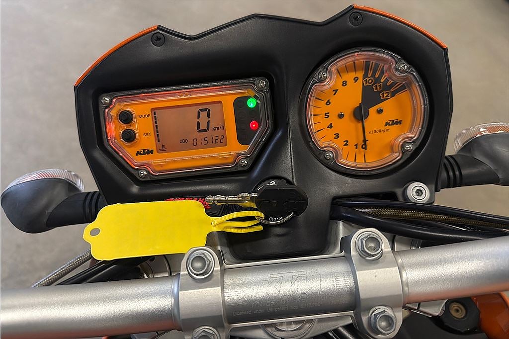 KTM 990 SUPERDUKE K.T.M. 990 SUPERDUKE, 3 brukare, LÅG MIL
