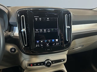 Volvo XC40 T3 Momentum Advanced S&V-hjul/360/Keyless/Carplay/Navi – bild 15