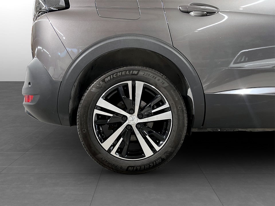 Bild på Peugeot 5008 GT 1.2 PT 130hk Aut 7-SITS B-KAMERA CARPLAY