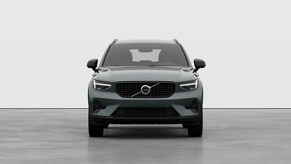 Volvo XC40 B4 FWD Bensin Plus Dark
