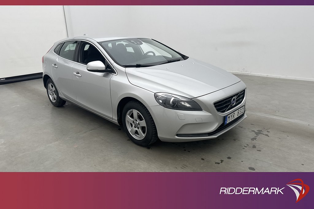 Volvo V40 D2 115hk Momentum D-Värmare Kamera Kamrem-Bytt