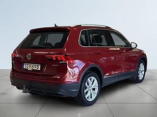 Volkswagen Tiguan 1.4 TSI 4Motion Base Drag Mvärmare Bkamera CarPlay S&V