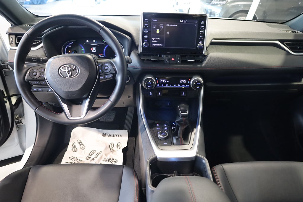 Toyota RAV4 Plug-in Hybrid 306hk AWD / X-Edition / Drag / Kamera 2022
