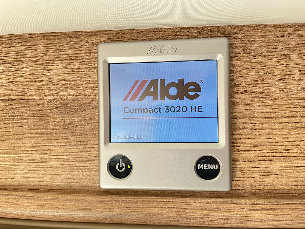 Kabe Smaragd 520 XL KS / ALDE / AC / Året runt standard / 1995kr/mån  - Kabe