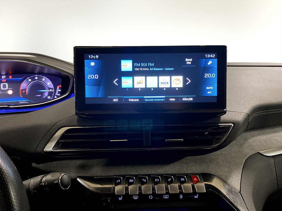 Bild på Peugeot 5008 GT 1.2 PT 130hk Aut 7-SITS B-KAMERA CARPLAY
