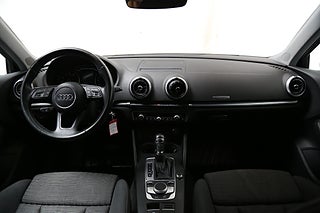 Halvkombi Audi A3 18 av 24