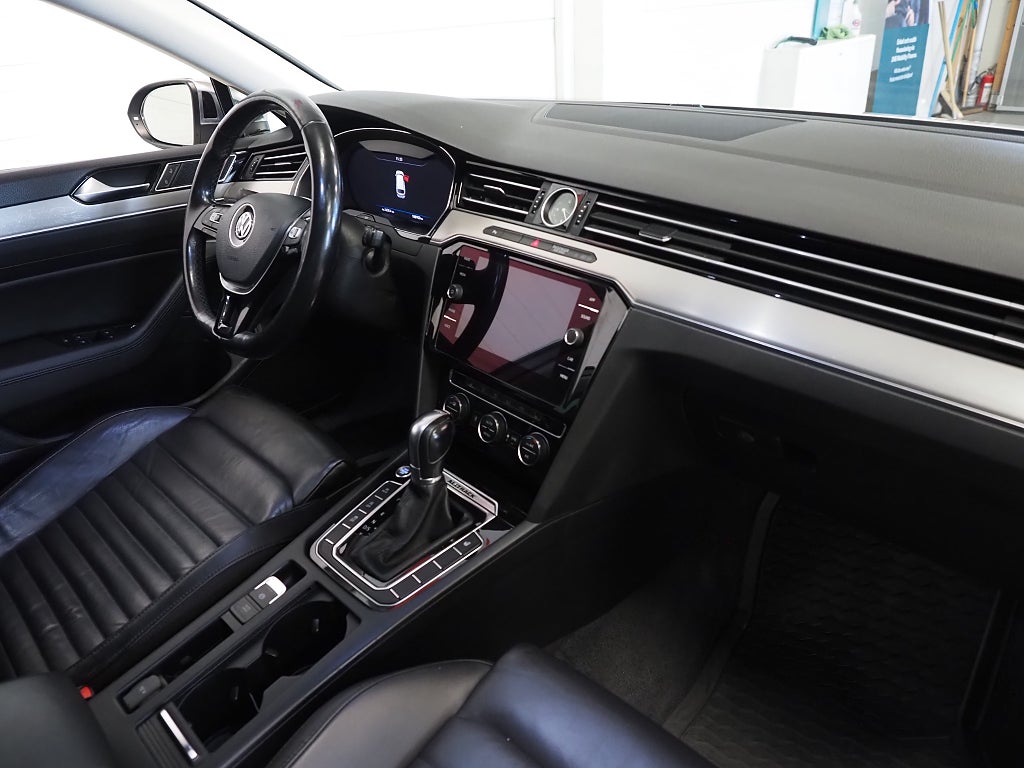 Volkswagen Passat Alltrack TDI 190hk 4M | D-värm | Drag | Cockpit | Skinn | 2018