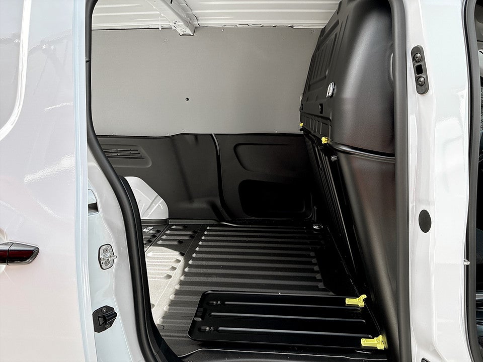 Bild på Opel Combo Elite 130hk Aut L2 - DEMO