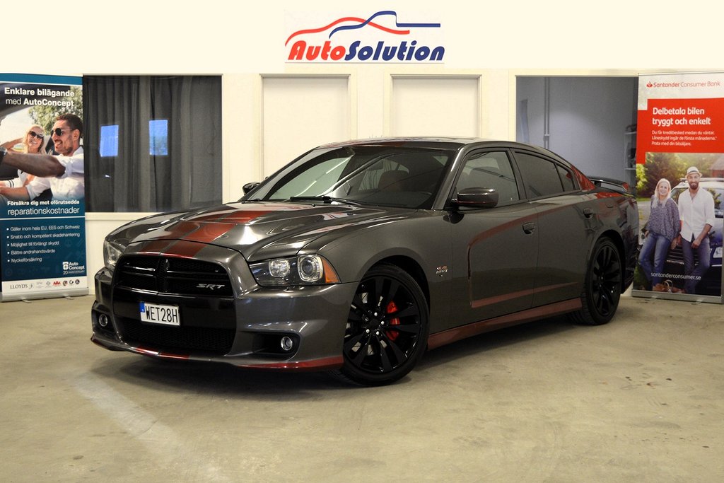 Dodge Charger SRT-8 6.4 V8 HEMI 477hk