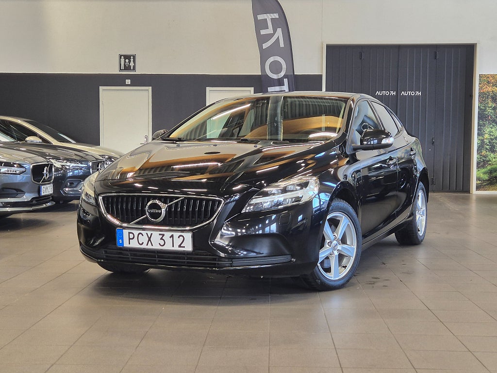 Volvo V40 T2 122hk Euro 6 Kinetic / Läder / Bränslevärmare