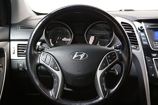 Halvkombi Hyundai i30 10 av 13