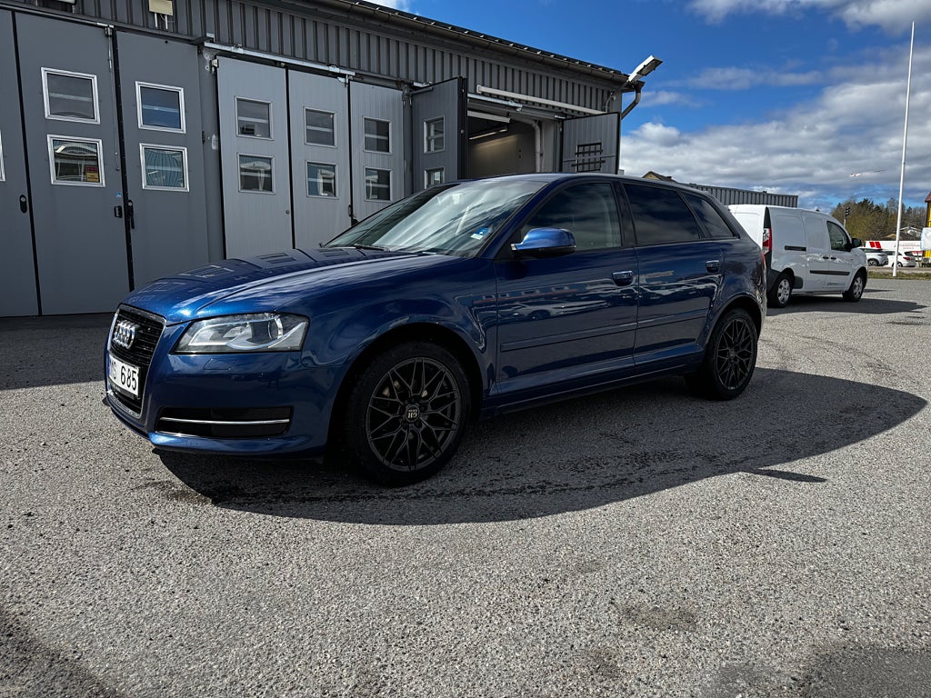 Audi A3 Sportback 1.6 TDI Attraction, Comfort Lågskatt 